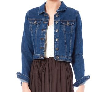 Chiqle cropped denim jean jacket.